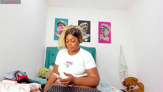 Lilybaudinx96 online show from February 2026 02:17:02 AM