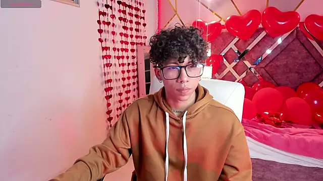 AkazaBoy  online show from February 2025 04:20:01 AM