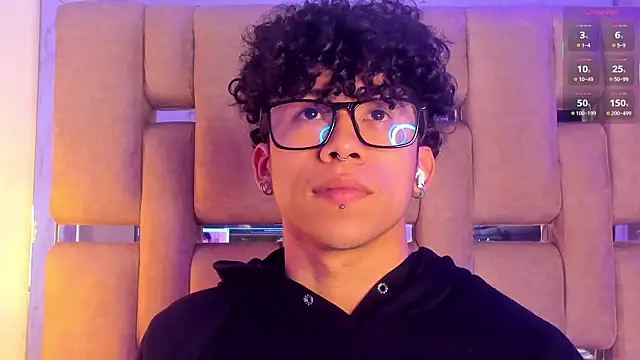 AkazaBoy  online show from February 2026 04:24:01 AM