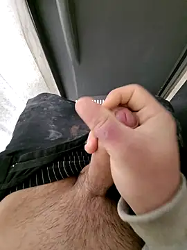 Snapshot of omarito100 chatting on December 2025 09:25:01 AM omarito100 online show from December 2025 09:25:01 AM