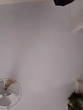 alvaroenriqe23 online show from January 2026 04:11:01 PM