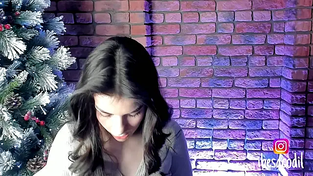 Snapshot of adriana_allien chatting on January 2025 09:32:01 AM adriana allien online show from January 2025 09:32:01 AM