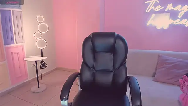 TaraLawrence online show from February 2026 05:00:01 AM