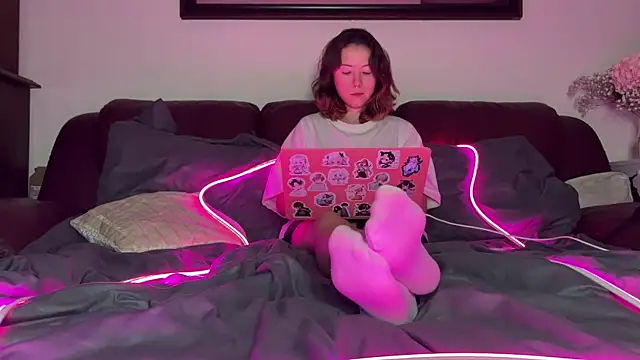 misswishh  online show from December 2024 06:49:01 PM