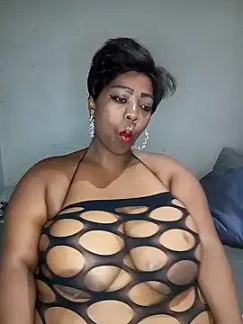Snapshot of BustyWendyXXX47 chatting on December 2024 06:01:01 AM BustyWendyXXX47 online show from December 2024 06:01:01 AM