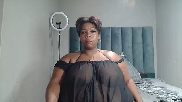 Snapshot of BustyWendyXXX47 chatting on February 2025 07:04:02 AM BustyWendyXXX47 online show from February 2025 07:04:02 AM