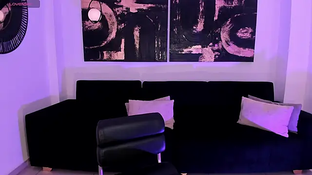 AllisonRogersX online show from September 2025 05:29:02 PM