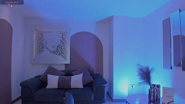 Snapshot of MaddisonLowe chatting on February 2026 08:35:01 PM MaddisonLowe online show from February 2026 08:35:01 PM