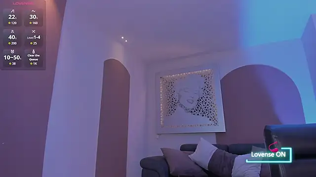 Snapshot of MaddisonLowe chatting on February 2026 08:47:01 PM MaddisonLowe online show from February 2026 08:47:01 PM