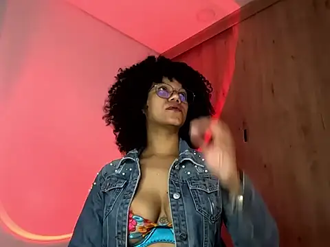 Ale xandra online show from April 2026 12:39:01 AM