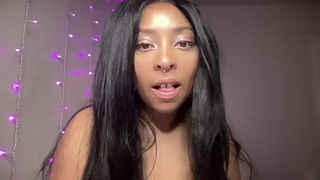 Snapshot of BaileyBaird chatting on February 2026 05:58:01 PM BaileyBaird online show from February 2026 05:58:01 PM