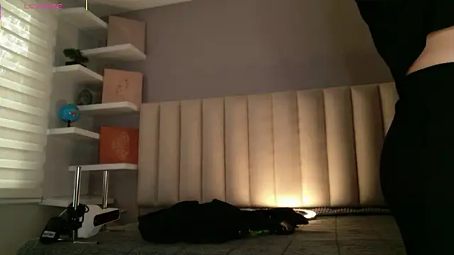 Megan mooree  online show from February 2026 12:53:02 PM