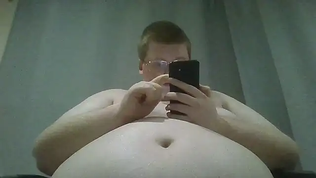 Snapshot of Richard_Moneyshot_23 chatting on January 2025 08:48:02 PM Richard Moneyshot 23 online show from January 2025 08:48:02 PM
