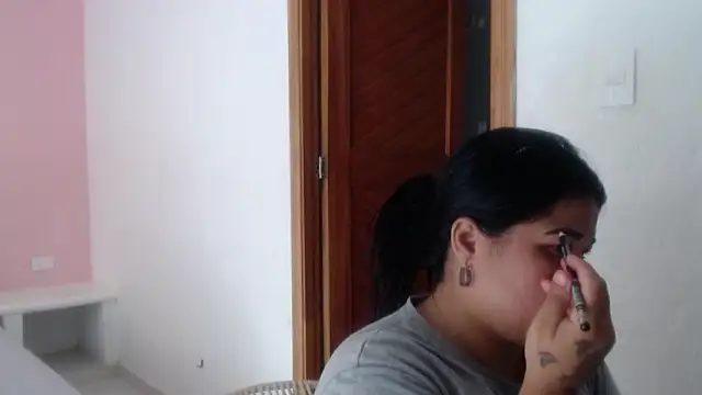 Gabycutee online show from February 2026 07:12:01 PM