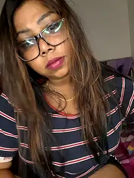 Snapshot of IndieSM chatting on February 2025 04:47:01 PM IndieSM online show from February 2025 04:47:01 PM