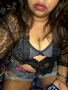 Snapshot of IndieSM chatting on September 2025 07:35:01 PM IndieSM online show from September 2025 07:35:01 PM