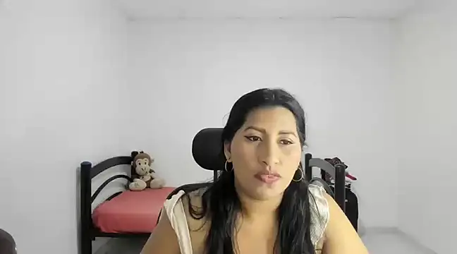 Snapshot of nikol_sexy39 chatting on February 2025 12:04:01 AM nikol sexy39 online show from February 2025 12:04:01 AM