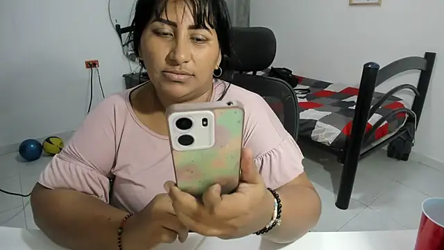 nikol sexy39 online show from December 2025 12:53:01 AM
