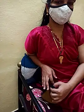 Snapshot of yourtamilcouple chatting on March 2025 05:18:01 PM yourtamilcouple online show from March 2025 05:18:01 PM