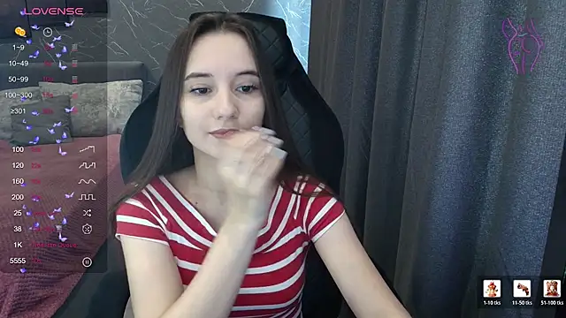 Snapshot of Alice_Weiss chatting on July 2026 09:24:02 AM Alice Weiss online show from July 2026 09:24:02 AM