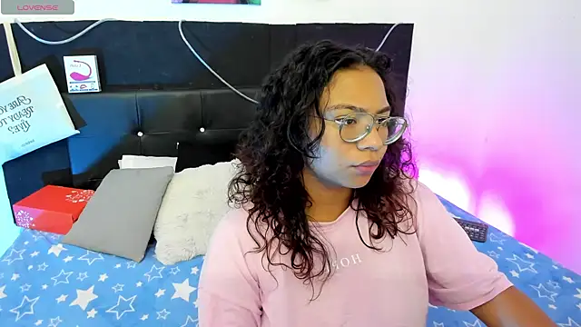 Snapshot of im_angels77 chatting on February 2025 04:00:02 AM im angels77 online show from February 2025 04:00:02 AM