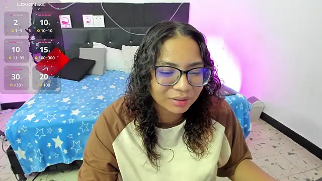 Snapshot of im_angels77 chatting on March 2025 02:05:02 AM im angels77 online show from March 2025 02:05:02 AM