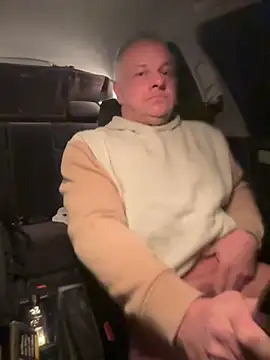 JakubW79 online show from December 2024 02:01:01 AM