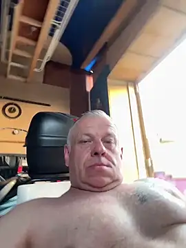 JakubW79 online show from May 2026 06:27:01 PM
