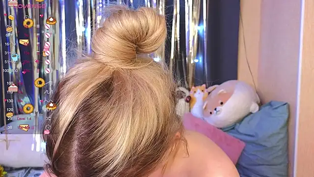 Snapshot of doll_barbieee chatting on December 2024 01:18:02 AM doll barbieee online show from December 2024 01:18:02 AM
