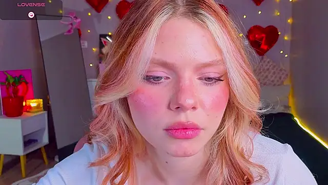 Red  Candy online show from March 2026 03:01:02 PM