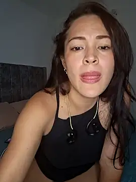 Sara P10 online show from March 2025 11:23:02 PM