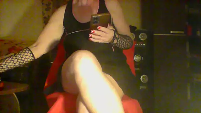 Snapshot of Ely_Elenita chatting on April 2026 09:31:02 PM Ely Elenita online show from April 2026 09:31:02 PM