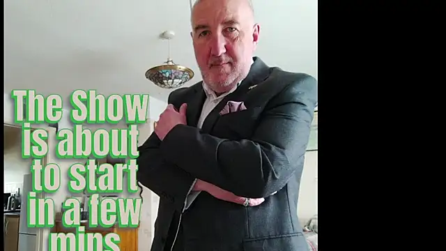 Adamdaddybear online show from October 2025 01:23:01 PM