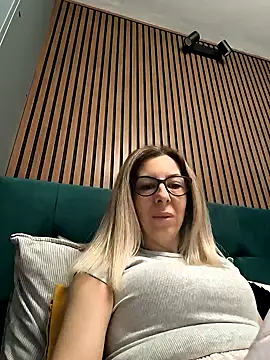 SukyGirl online show from January 2025 04:30:02 AM