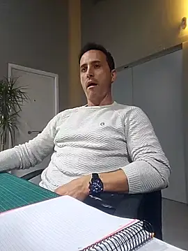 Lucas   81 online show from November 2025 07:25:02 PM