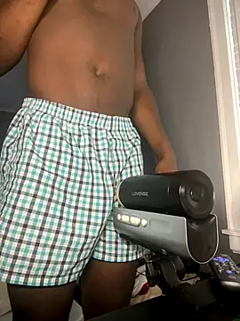 Festivitiesking1 online show from November 2025 02:43:02 PM