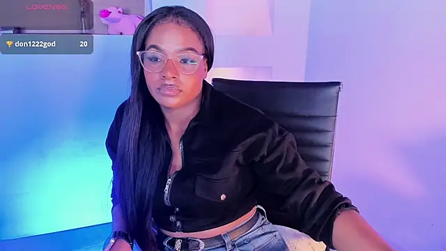 Snapshot of IvyBliss8 chatting on January 2025 06:07:01 PM IvyBliss8 online show from January 2025 06:07:01 PM