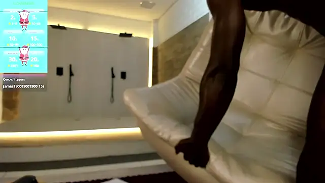 Latrellx7 online show from December 2024 05:47:02 PM