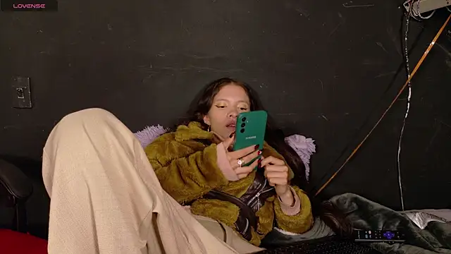 sweetdam12 online show from September 2025 08:25:01 PM