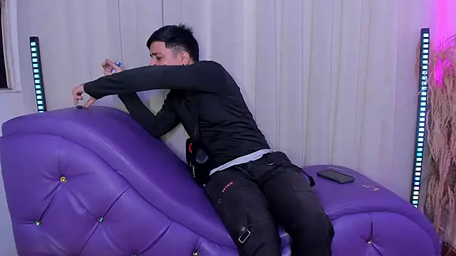 Yourslust  online show from February 2026 12:34:01 PM