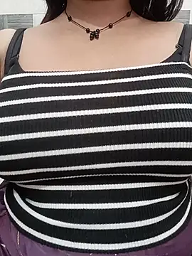 Snapshot of cute-mahek chatting on July 2026 07:46:01 PM cute-mahek online show from July 2026 07:46:01 PM