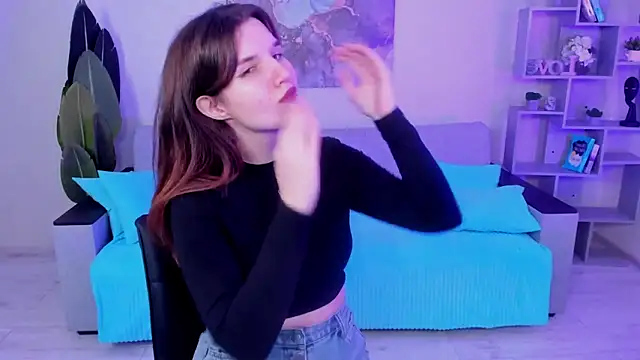 Snapshot of BonneyLove chatting on December 2024 05:17:02 PM BonneyLove online show from December 2024 05:17:02 PM