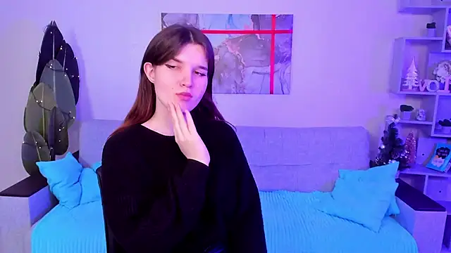 Snapshot of BonneyLove chatting on December 2024 07:18:02 PM BonneyLove online show from December 2024 07:18:02 PM