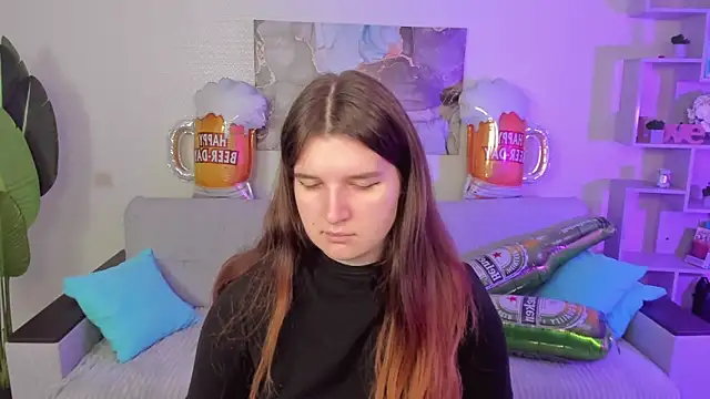 Snapshot of BonneyLove chatting on October 2025 09:35:01 PM BonneyLove online show from October 2025 09:35:01 PM