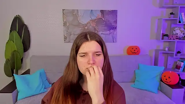 Snapshot of BonneyLove chatting on November 2025 07:37:01 PM BonneyLove online show from November 2025 07:37:01 PM