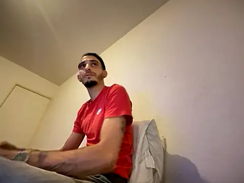 Rebeu313 online show from December 2025 02:21:01 AM