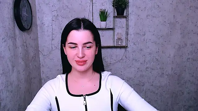 Snapshot of DivaKaily_ chatting on February 2025 09:32:02 AM DivaKaily  online show from February 2025 09:32:02 AM