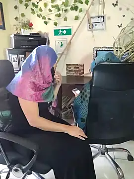 Snapshot of NAJWA-ARAB chatting on December 2024 02:33:02 PM NAJWA-ARAB online show from December 2024 02:33:02 PM