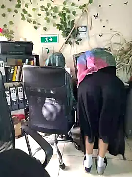 Snapshot of NAJWA-ARAB chatting on January 2025 02:10:02 PM NAJWA-ARAB online show from January 2025 02:10:02 PM