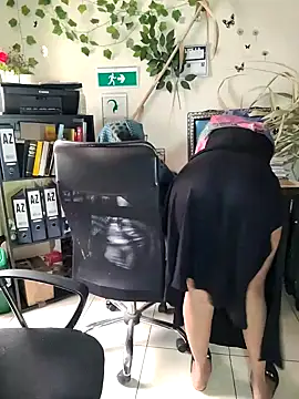 Snapshot of NAJWA-ARAB chatting on February 2025 02:13:02 PM NAJWA-ARAB online show from February 2025 02:13:02 PM